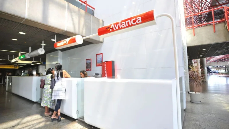 Crise aumenta e Avianca cancela cerca de 600 voos até segunda-feira