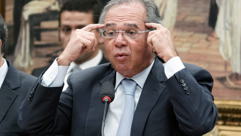 Paulo Guedes diz ver com ‘absoluta serenidade’ a desaceleração global