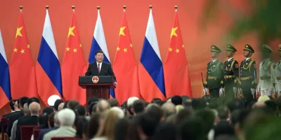 China diz que nunca vai se render à pressão dos EUA; entenda a guerra comercial