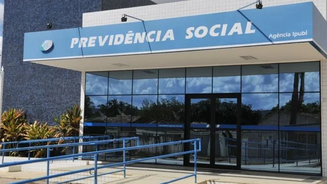 Presidente do INSS diz ter 1,884 milhão de processos sem resposta