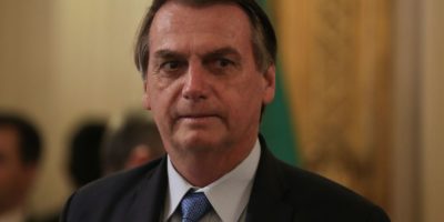 Bolsonaro critica pedido do Podemos contra tarifa no cheque especial