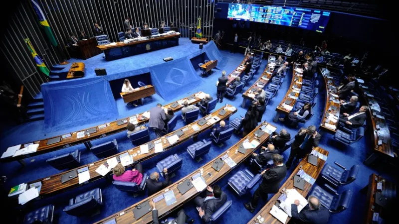 Agenda do Dia: Lei das teles; BS2; Caixa; decisão do BCE; CPMF; guerra comercial; Oi