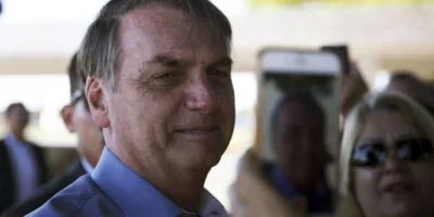 Coronavoucher: Bolsonaro garante 3° parcela, mas cita endividamento