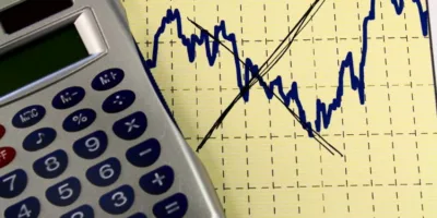 PIB 2020: Governo revisa estimativa oficial para -4,7%