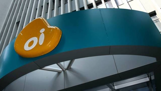 A Oi recebeu da AGU um desconto de quase 50% em sua dívida de R$ 14,3 bilhões com a Anatel