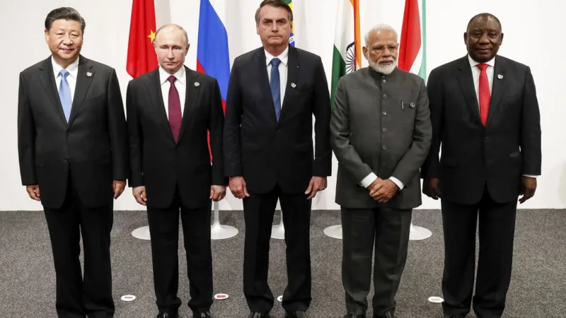 Bolsonaro diz que trabalhará para fortalecer o Brics