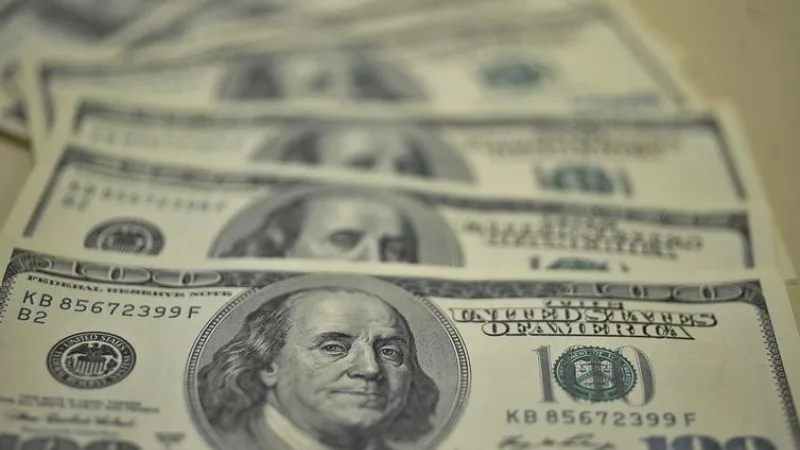 Dólar sobe 1,546% a R$ 5,438 no quarto mês consecutivo de alta