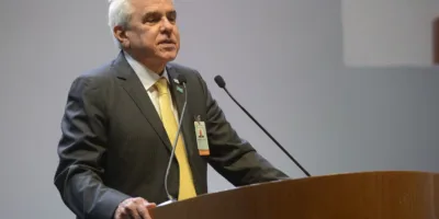 Petrobras venderá escritórios no exterior neste ano, diz Castello Branco