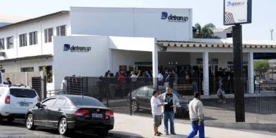 Bolsonaro entrega à Câmara projeto de lei sobre mudanças na CNH