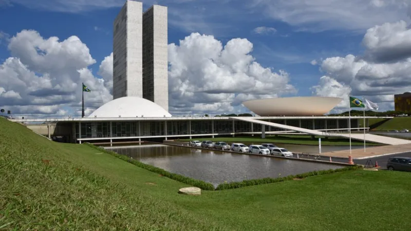 Congresso aprova crédito extra para o governo de R$ 248,9 bilhões
