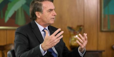 Governo não vai insistir com CPMF mas Congresso pode discutir, diz Bolsonaro