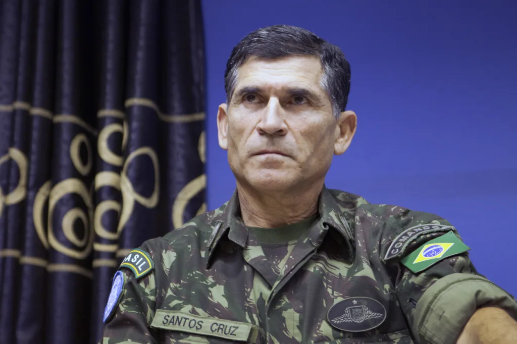 santos cruz