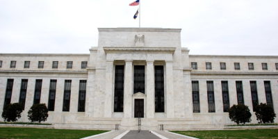 Fed deve manter taxa de juros, apesar de exigências de Trump