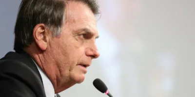 Bolsonaro faz críticas a líderes europeus por questões ambientais
