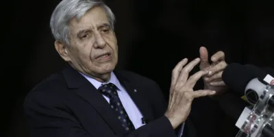 General Augusto Heleno testa positivo para coronavírus