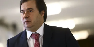 Maia diz que deputados próximos a governadores trabalharam contra a reforma