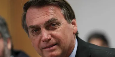 Bolsonaro afirma que EUA desistiram de tarifas sobre aço e alumínio