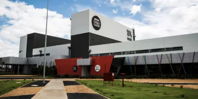 Nestlé tem queda no lucro líquido, mas aposta em sucesso a longo prazo