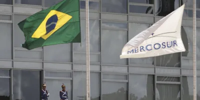 Se Argentina fechar a economia, o Brasil sai do Mercosul, diz Guedes