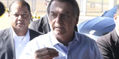 Bolsonaro diz não ter poder para reduzir multa do FGTS