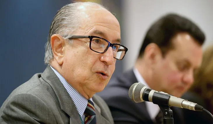 Reforma tributária será apresentada ao Congresso neste mês, diz Cintra