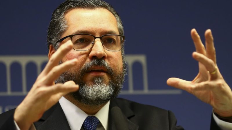 Ministro das Relações Exteriores, Ernesto Araújo, pede demissão do cargo