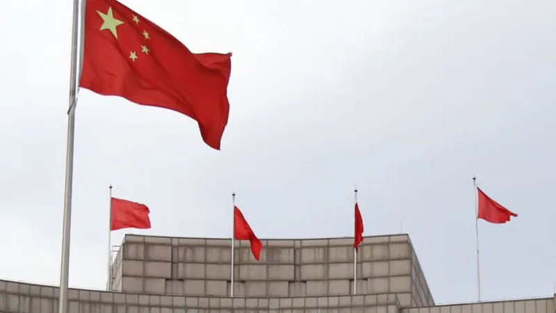 Huawei não contratará mais americanos; economia chinesa pode ser abalada
