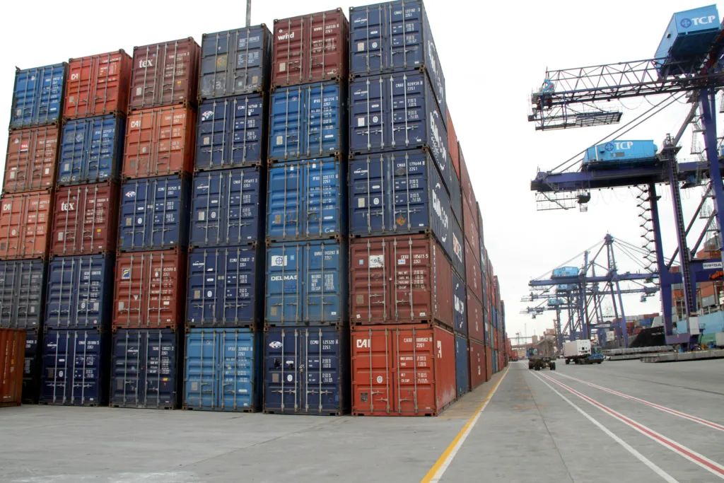 PIB: bancos norte-americanos estimam contração da economia brasileira