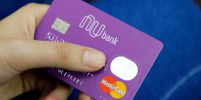 Nubank fecha parceria com PayPal para oferecer função de débito online