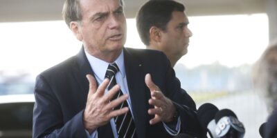 Coronavírus “não é uma situação alarmante” no Brasil, diz Bolsonaro