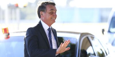 Bolsonaro afirma que apoiaria nova reforma trabalhista