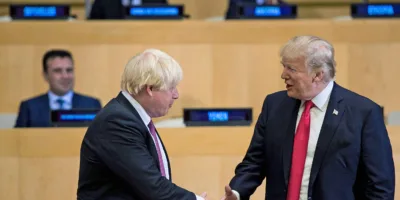 Trump e Johnson discutem acordo ‘ambicioso’ de livre-comércio