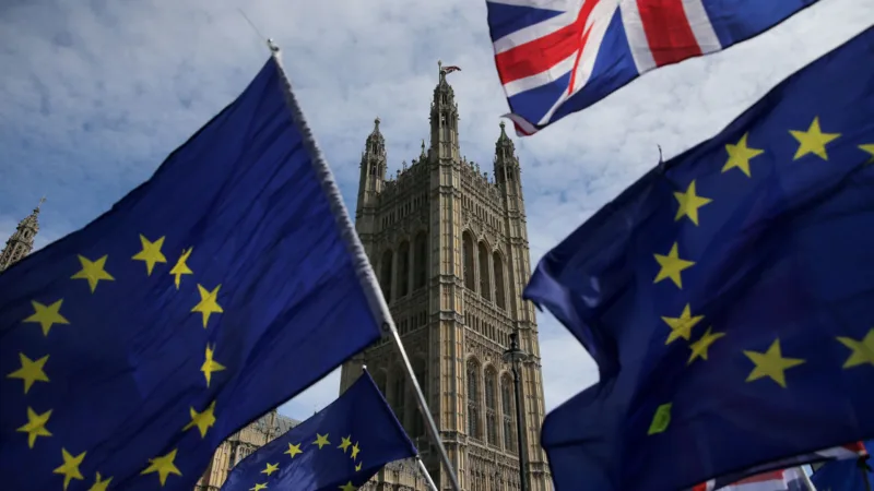 Após eleições no Reino Unido, União Europeia concorda em iniciar negociações