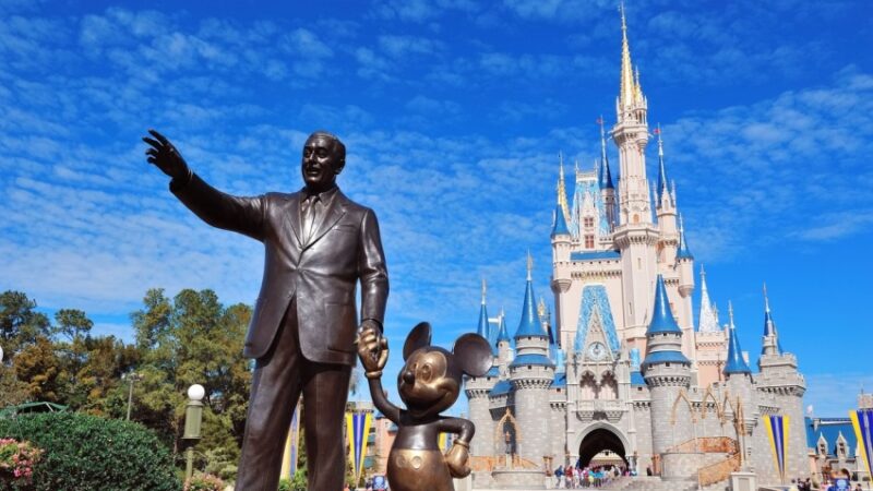 Funcionários da Disney fazem petição para adiar a reabertura dos parques