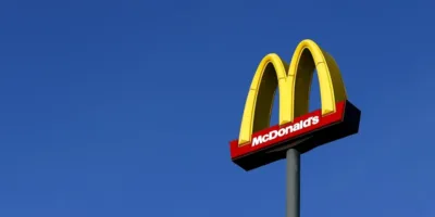 Dona do McDonald’s na América Latina obtém lucro de US$ 10,4 mi no 2T19