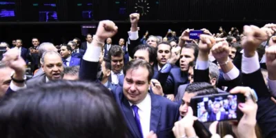 Economia de R$915 bi da reforma foi além das previsões otimistas, diz Maia