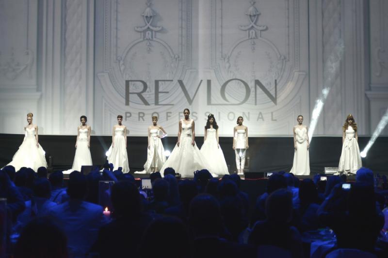 Revlon pode iniciar processo formal de venda em setembro