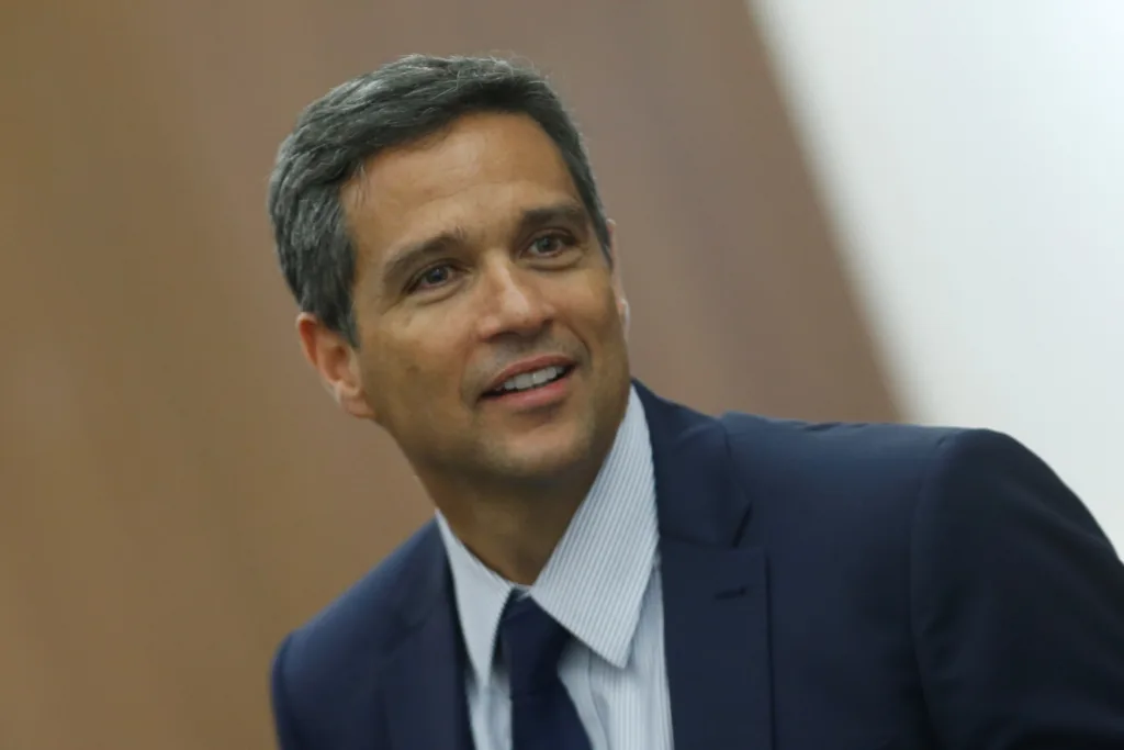 Banco Central: recueração econômica não deve ser em 'V completo'