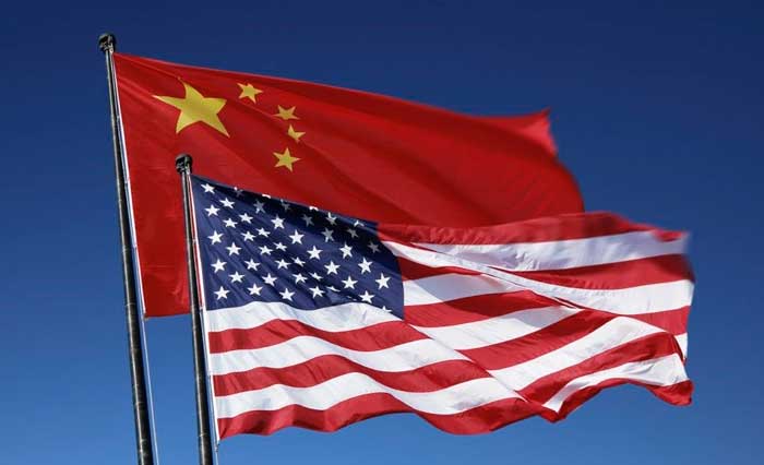 Guerra comercial: EUA e China reduzem pela metade as tarifas