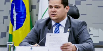 Votação do primeiro turno da reforma da Previdência no Senado é adiada