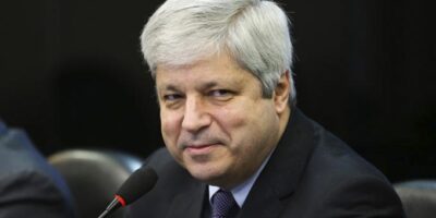 Secretário do Ministério de Minas e Energia pede demissão