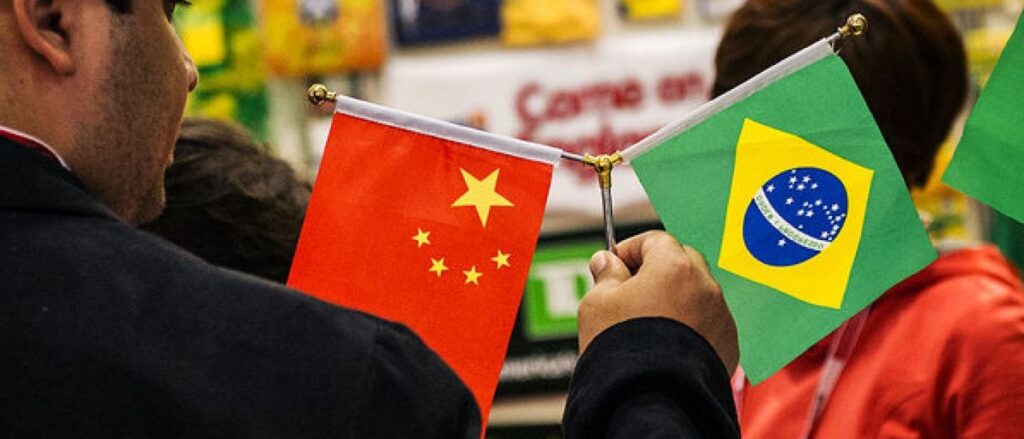 A China estaria comprando do Brasil ou está comprando o Brasil?