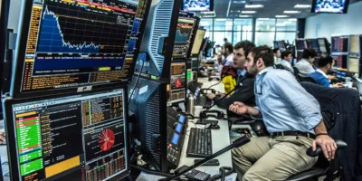 Ibovespa abre em alta de olho nas reuniões do Fed e Copom