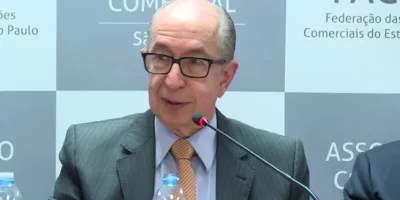 Marcos Cintra deixa secretaria da Receita Federal