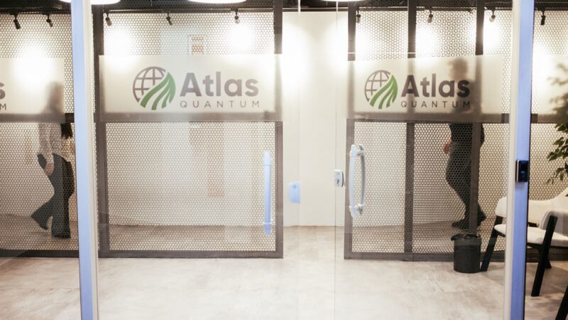 Grupo de 200 clientes fará manifestação contra Atlas Quantum, diz site