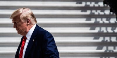 Trump volta a criticar denúncia que levou ao seu processo de impeachment