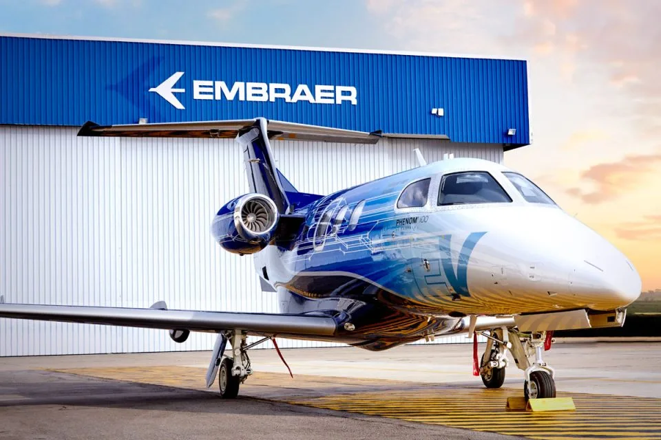 Embraer (EMBR3) vende dois KC-390 para Hungria