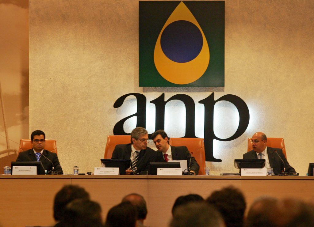 A Agência Nacional do Petróleo, Gás Natural e Biocombustíveis (ANP) aprovou nesta sexta-feira (21) a a redução das royalties no campo petrolífero de Polvo. O pedido tinha sido apresentado pela PetroRio, que opera no local.