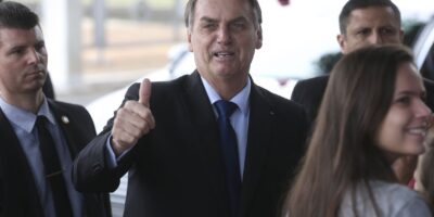 Bolsonaro diz que pode conversar com Trump sobre tarifas de aço