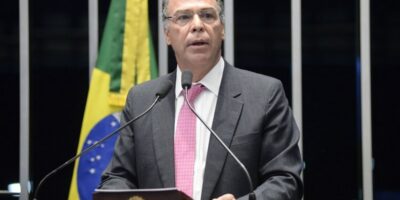 Guedes está preocupado com desidratação da Previdência, diz senador